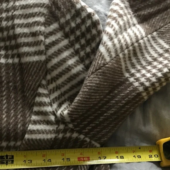 NWT Classic Long Plaid Coat - Picture 5 of 7